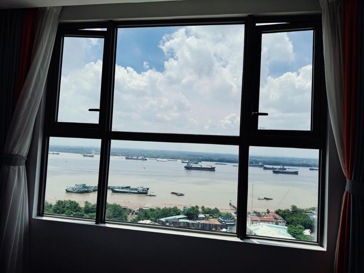 Saigon River Poem Apartment *