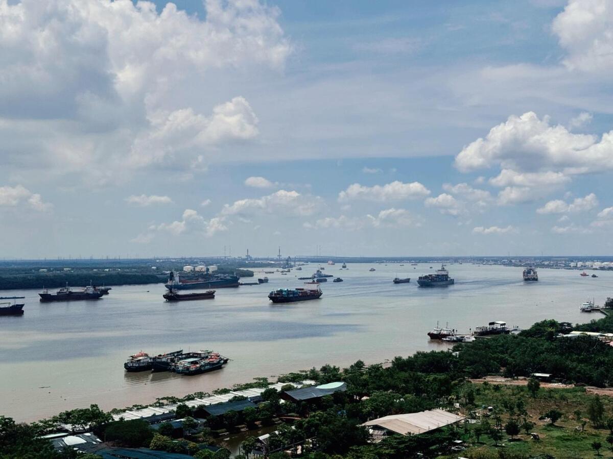 Saigon River Poem *
